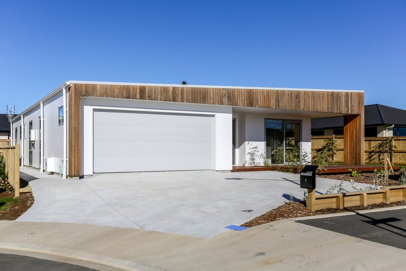 1 Harry WAY, Upper Vogeltown, New Plymouth - Carousel 1