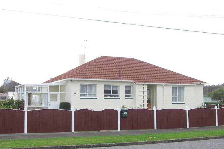 16 Burcham Street, Taita, Lower Hutt - Carousel 1