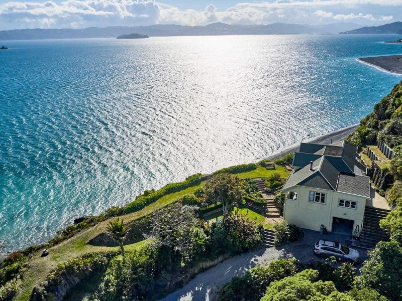 465 Muritai Road, Eastbourne, Lower Hutt - Carousel 1