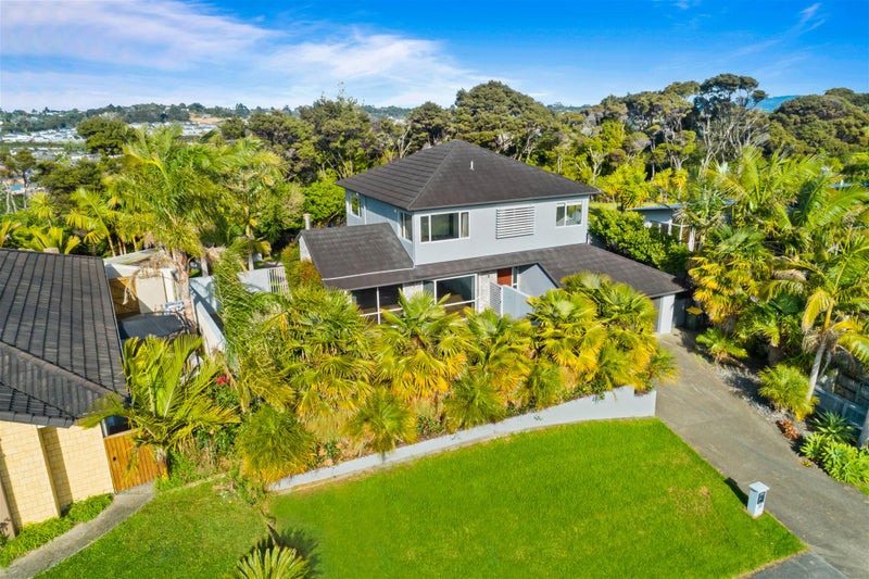 38 Kittiwake Drive, Schnapper Rock, Auckland - Carousel 1