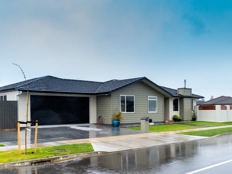 40 Waimakariri Drive, Te Awa, Napier - Carousel 1