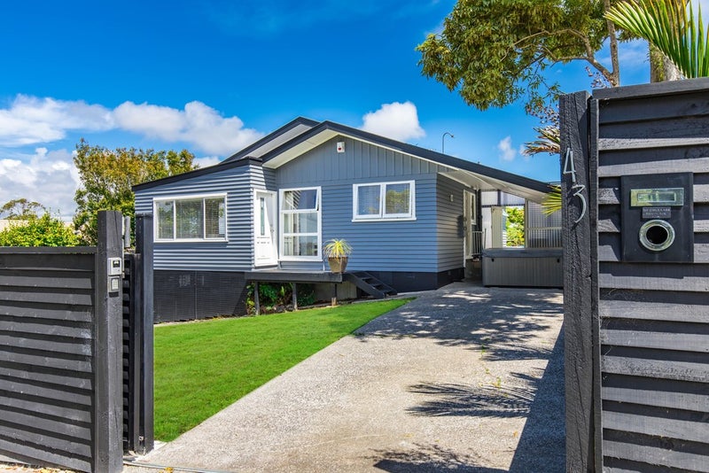 43 Strong Street, Saint Johns, Auckland - Carousel 1