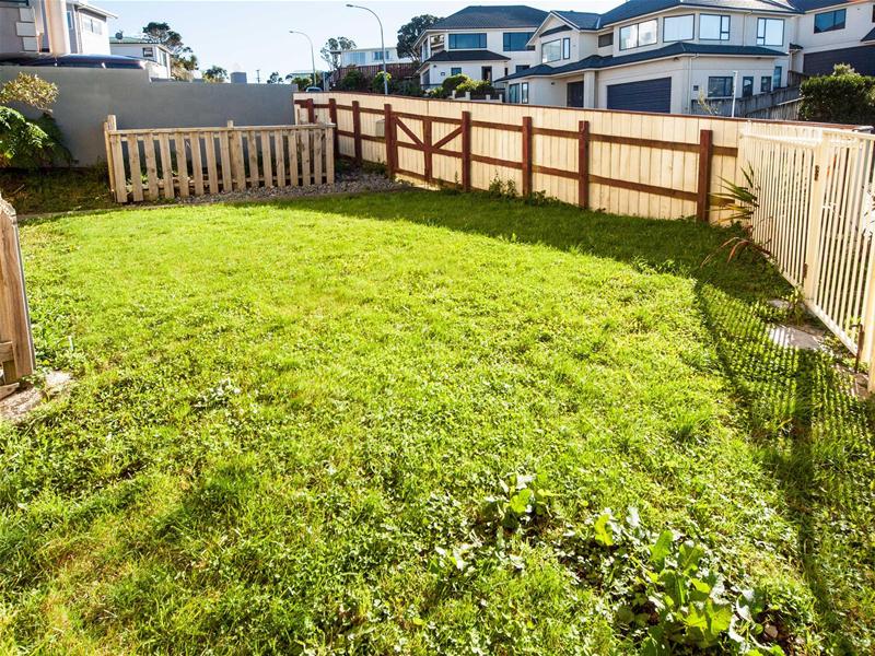 2 Domett Street, Newlands, Wellington - Carousel 8