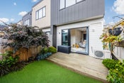 8/6 Hepburn Road, Glendene, Waitakere City, Auckland