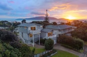8 Hughes Street, Waikanae Beach, Kapiti Coast, Wellington