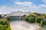14 Eastwood Rise, Waimairi Beach, Christchurch City, Canterbury