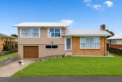 24 Larnach Street, Saint Andrews, Hamilton, Waikato