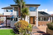 492 Beach Road, Murrays Bay, North Shore City, Auckland