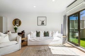 4/21 Hunters Park Drive, Three Kings, Auckland City, Auckland