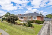 18 Essex Street, Te Atatu South, Waitakere City, Auckland