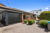 2b Kereru Street, Henderson, Waitakere City, Auckland
