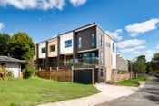 12 South Pacific Place, Henderson, Waitakere City, Auckland