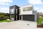 16 McMenamin Place, Fairview Heights, North Shore City, Auckland
