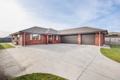 5 Cyprus Place, Fitzherbert, Palmerston North, Manawatu / Whanganui