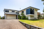 19 Simpson Road, Papamoa, Tauranga, Bay Of Plenty