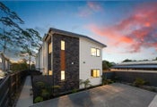 5/81 Vodanovich Road, Te Atatu South, Waitakere City, Auckland