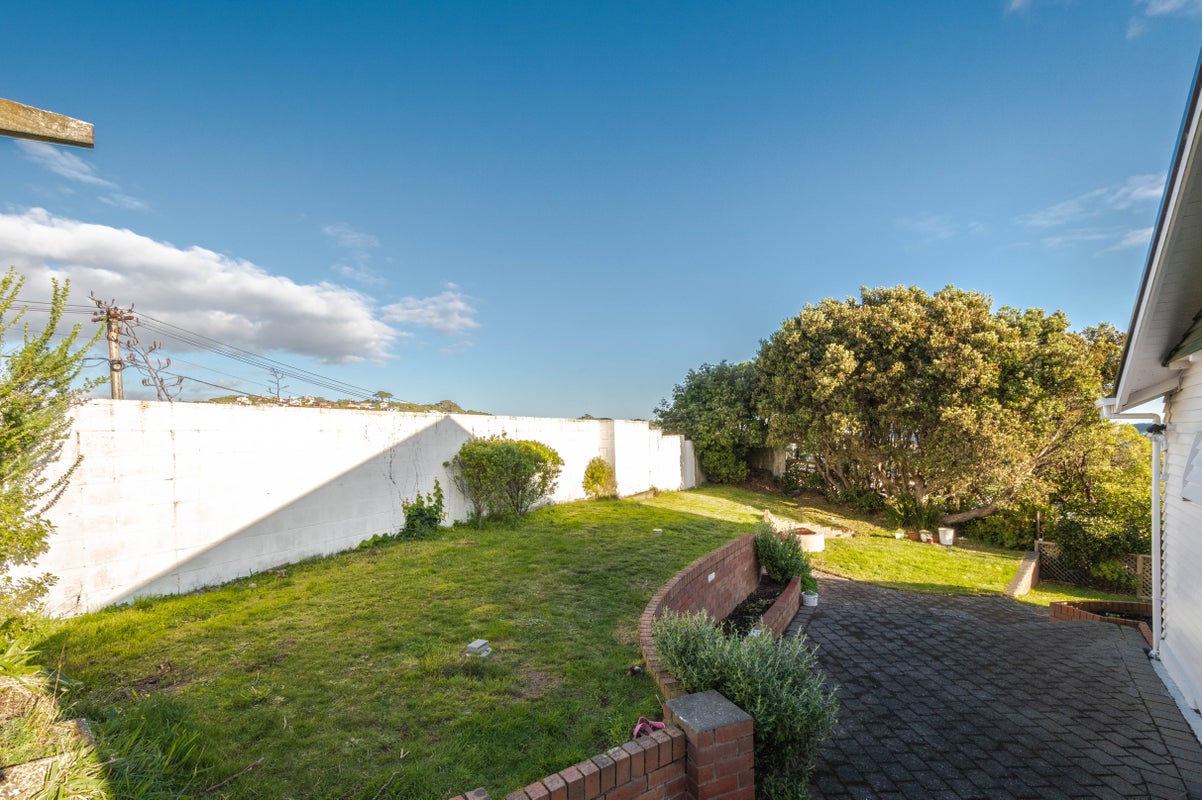 25 Seatoun Heights Road, Miramar, Wellington - Carousel 28