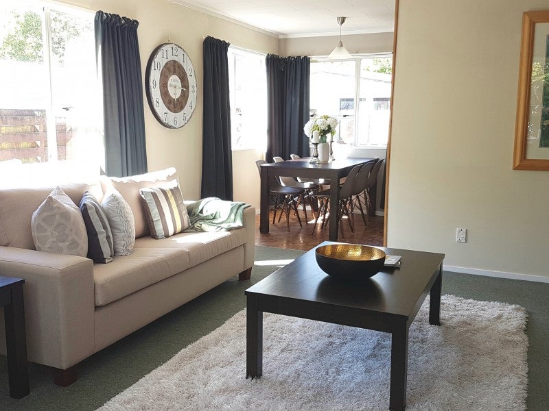 20 Indiana Grove, Totara Park, Upper Hutt - Carousel 2