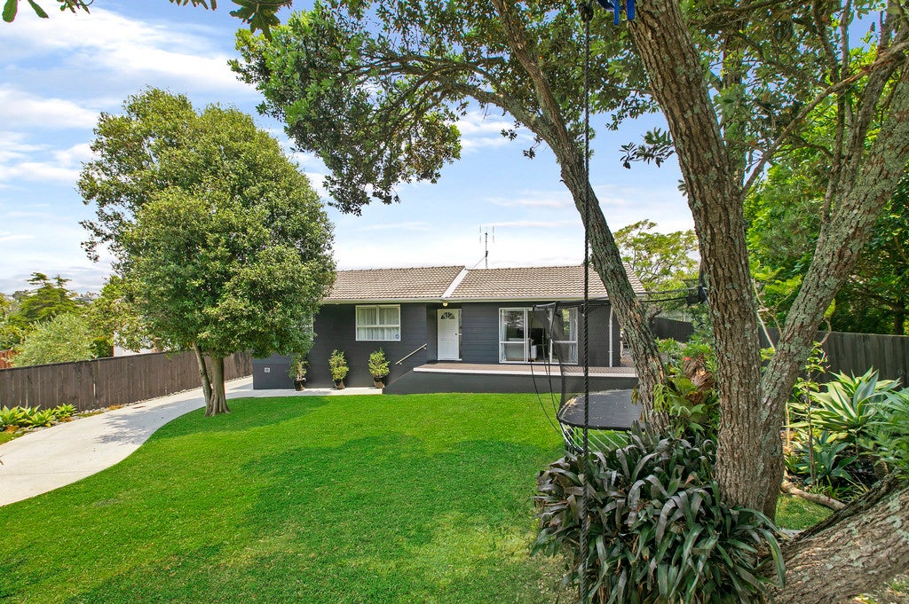 56 Shelly Bay Road, Beachlands, Auckland - Carousel 1