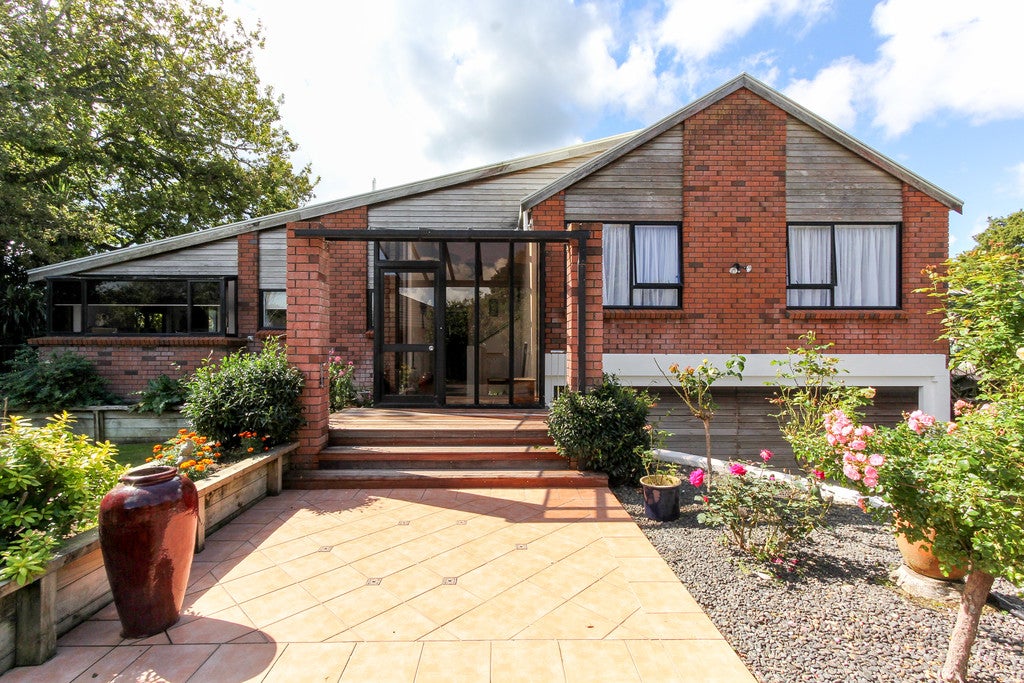 289C Mangorei Road, Merrilands, New Plymouth - Carousel 1