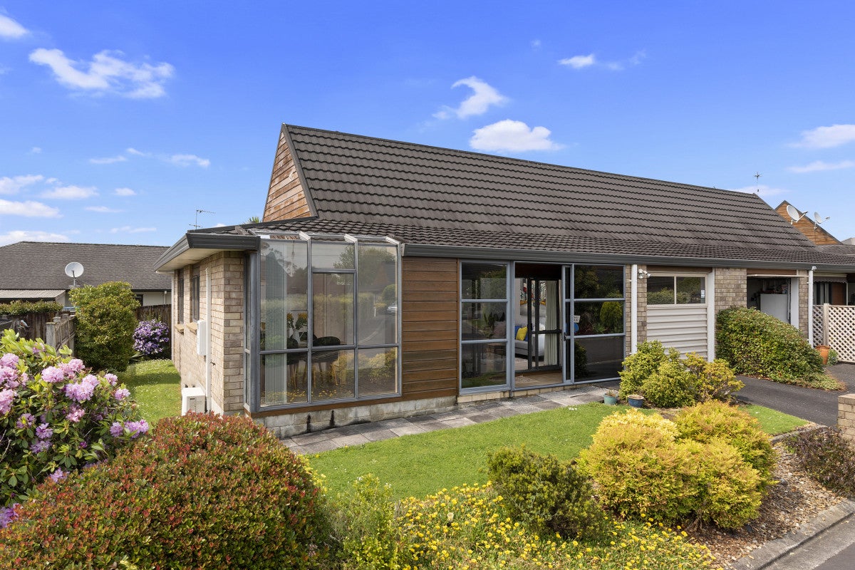 13/18 Williams Road, Hobsonville, Auckland - Carousel 1
