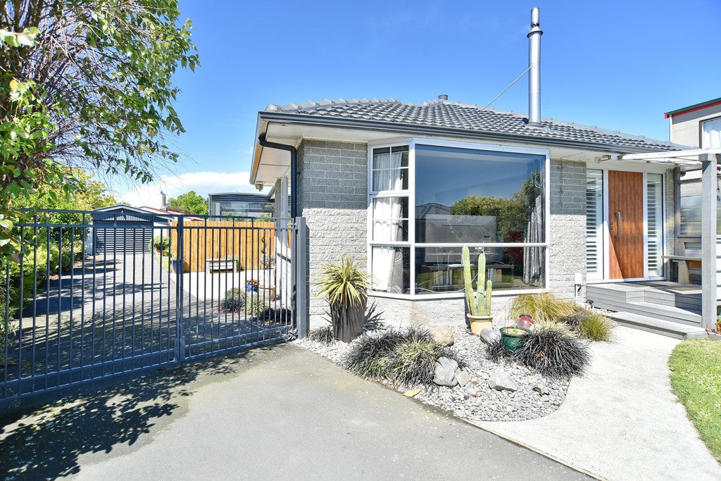 12 Inca Place, Redwood, Christchurch - Carousel 1