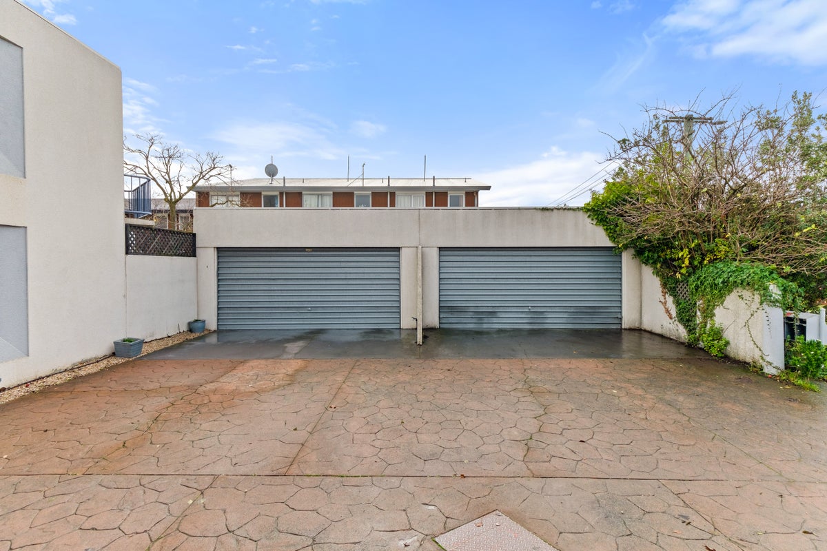 2/5 Kipling Street, Addington, Christchurch - Carousel 18