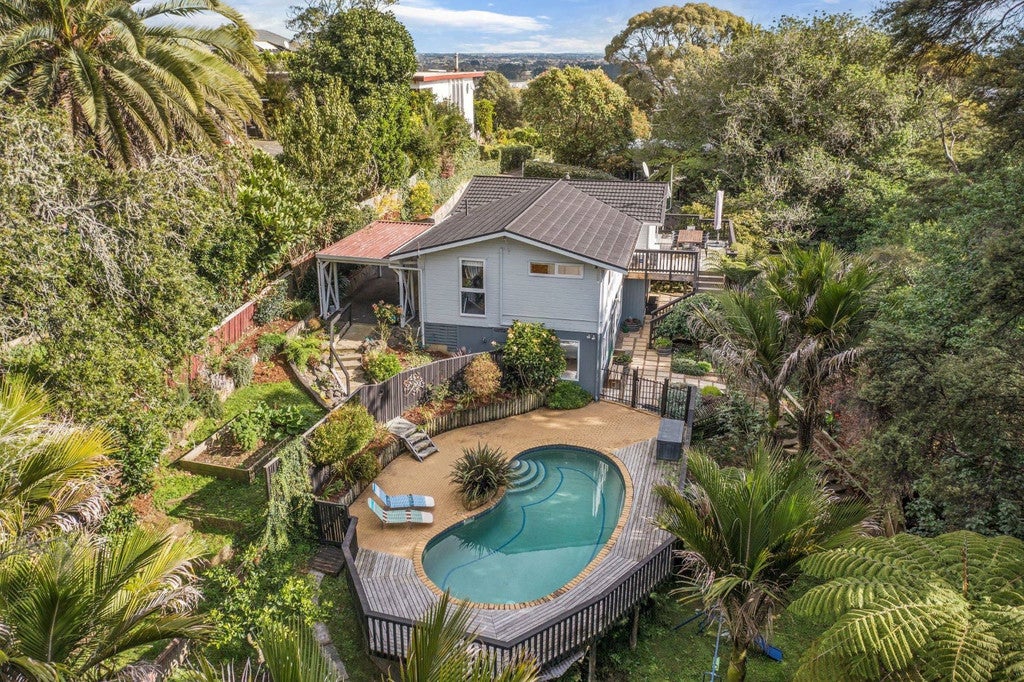 31 Brooke Road, Red Hill, Papakura - Carousel 1