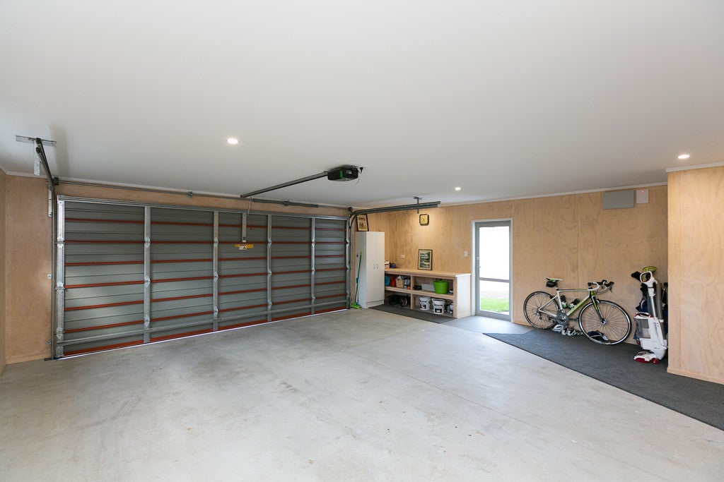 13 Raniera Street, Glen Avon, New Plymouth - Carousel 18