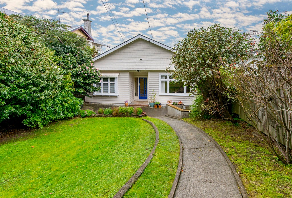 81 Hataitai Road, Hataitai, Wellington - Carousel 1
