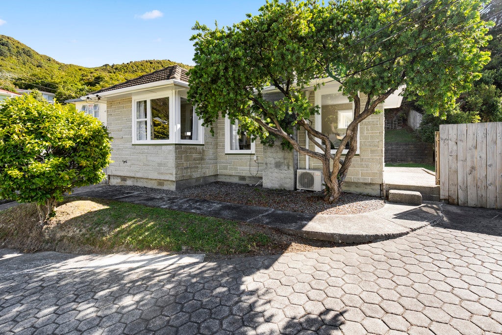 49A Judd Crescent, Naenae, Lower Hutt - Carousel 1