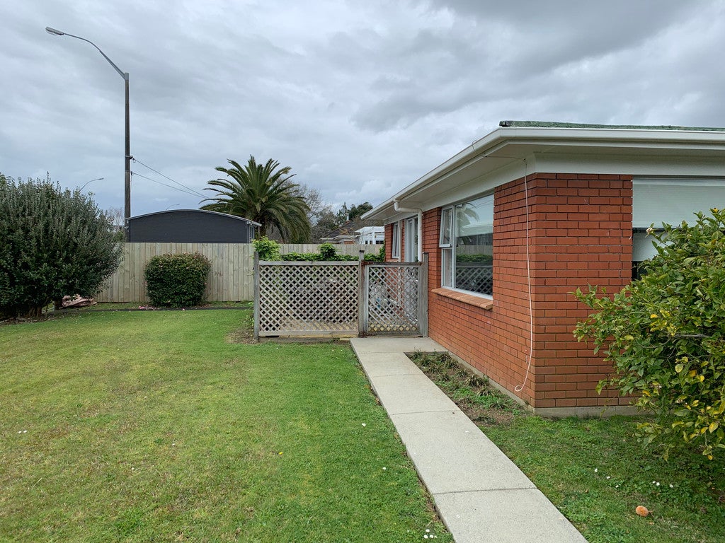 1/63 Cook Street, Howick, Auckland - Carousel 2