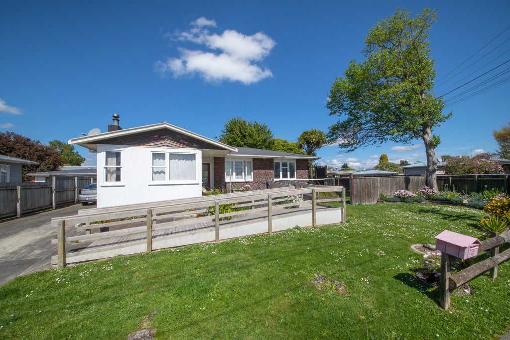32 Ronberg Street, Highbury, Palmerston North - Carousel 1