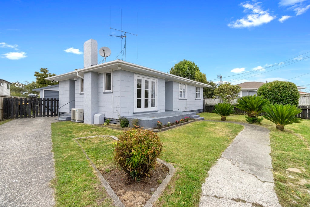45 Pine Avenue, Bader, Hamilton - Carousel 1