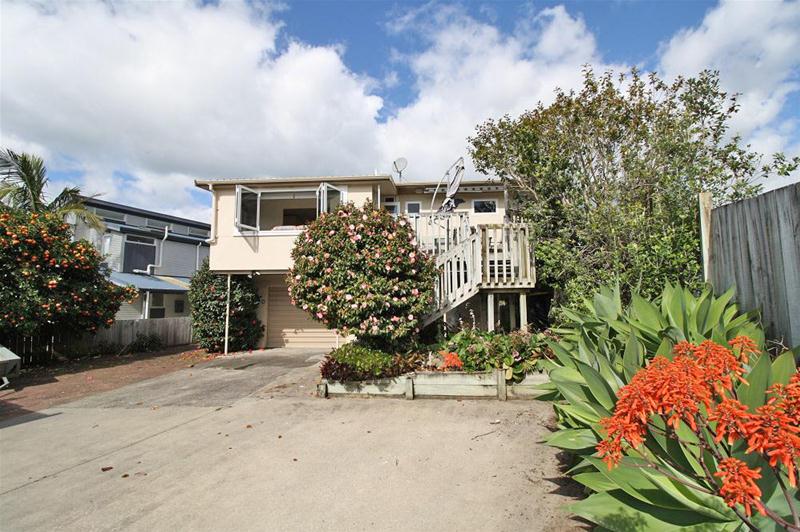 27 Whiritoa Beach Road, Whiritoa, Waihi - Carousel 1