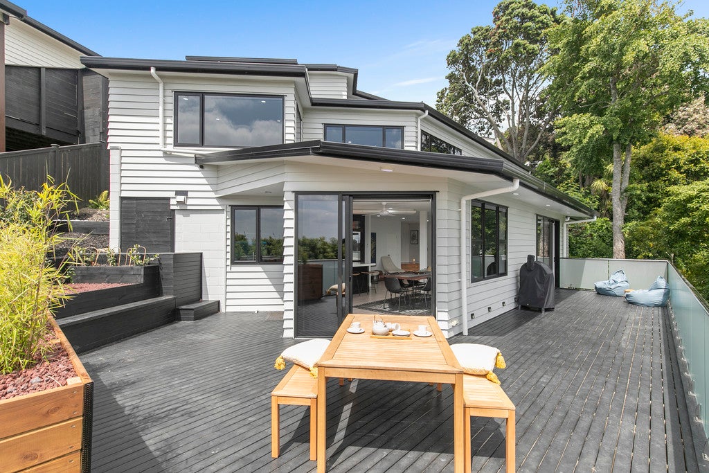 25B Rewa Road, Three Kings, Auckland - Carousel 1