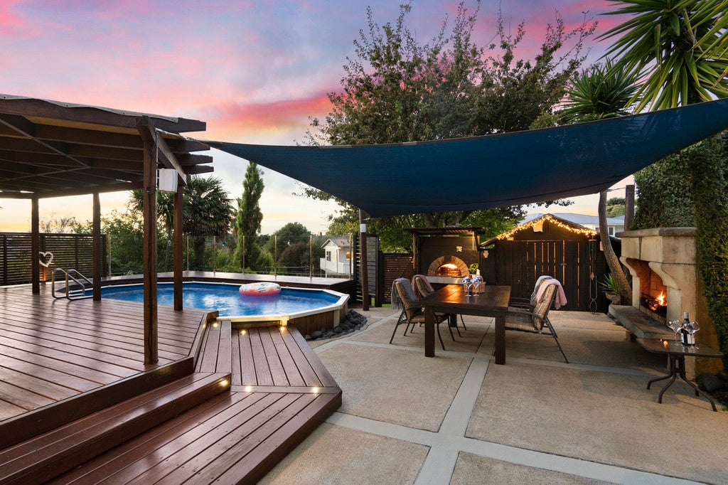 17 Aeroview Drive, Beach Haven, Auckland - Carousel 2