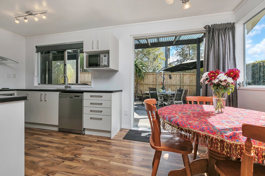 47 Vandeleur Avenue, Birkdale, Auckland - Carousel 2