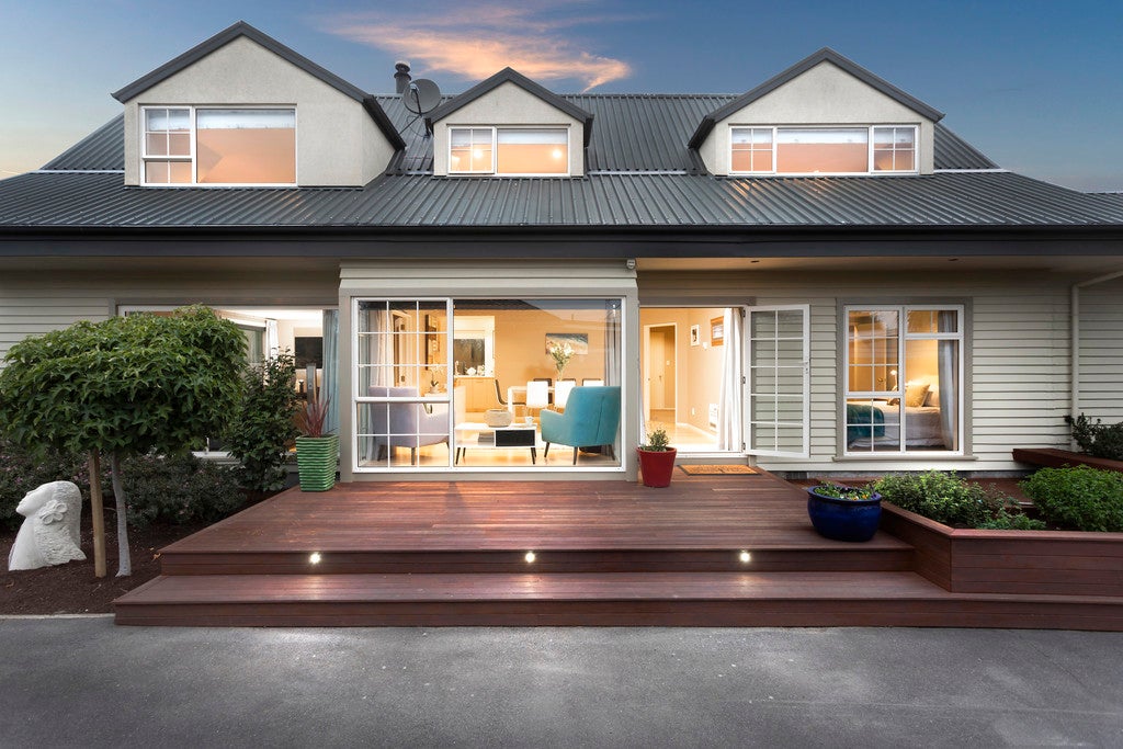 214 Estuary Road, South New Brighton, Christchurch - Carousel 1