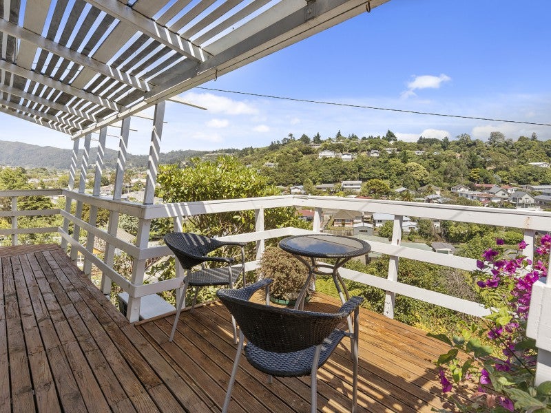 61 Thomas Street, Stokes Valley, Lower Hutt - Carousel 2