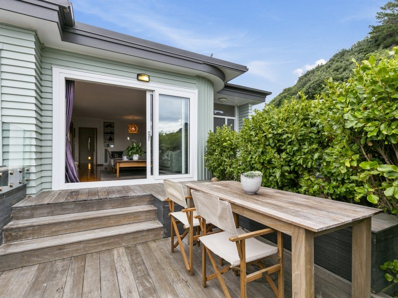 77 Mantell Street, Seatoun, Wellington - Carousel 2