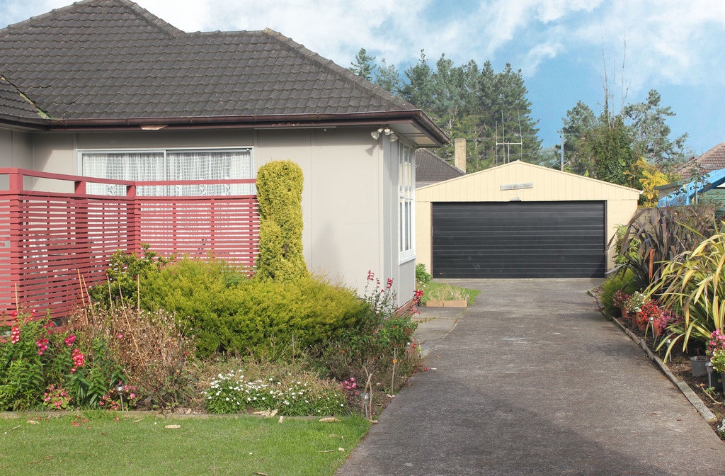 42 Slim Street, Bader, Hamilton - Carousel 2