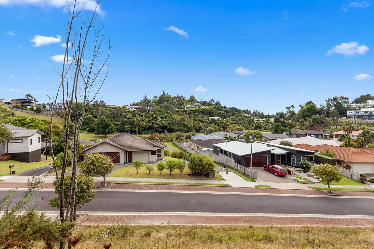 20 The Fairway, Whakatane, Whakatane - Carousel 2