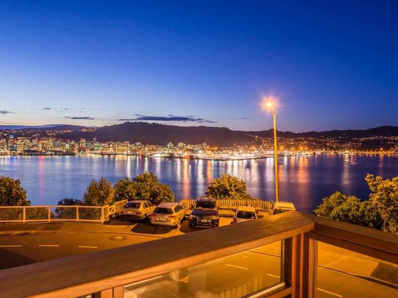 15 The Crescent, Roseneath, Wellington - Carousel 11