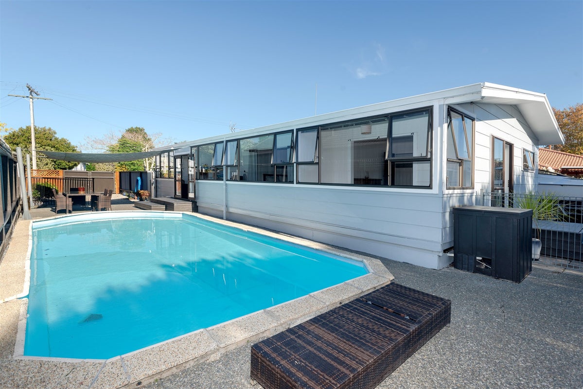 132 Fox Street, Whataupoko, Gisborne - Carousel 1