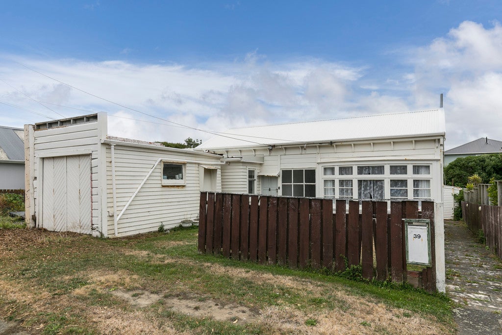 39 Forres Street, Seatoun, Wellington - Carousel 1