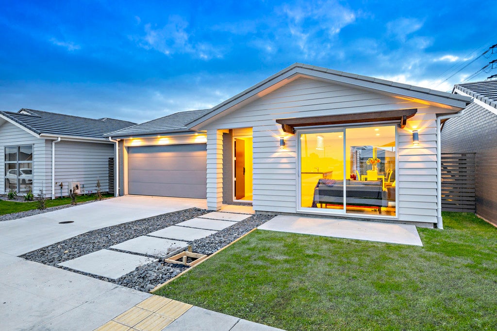 34 Gum Spear Road, Takanini, Auckland - Carousel 1