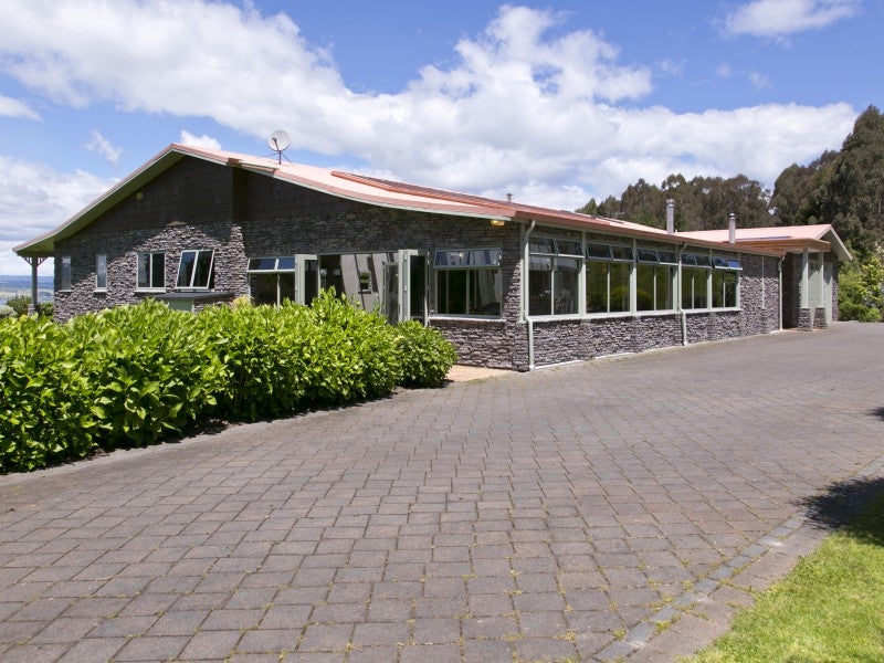 35 Te Moenga Park, Acacia Bay, Taupo - Carousel 2