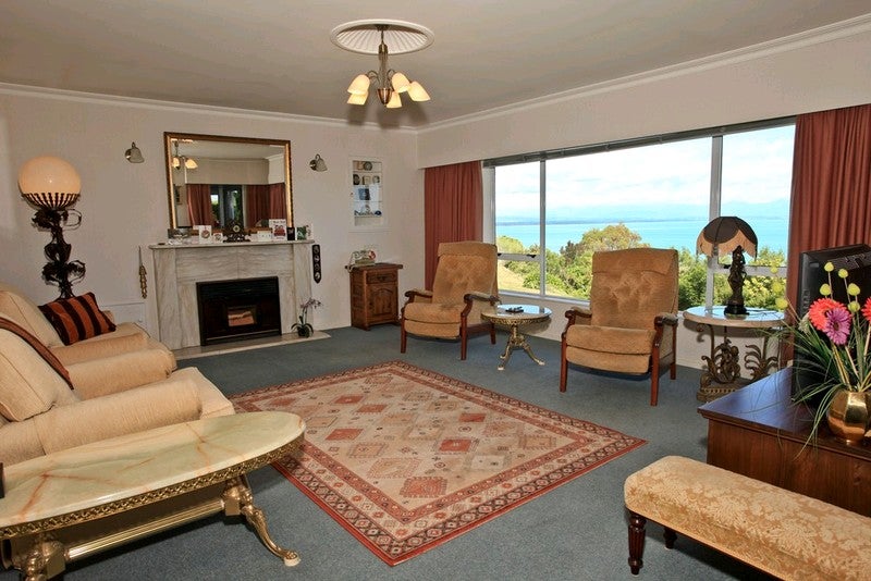 35 The Cliffs, Britannia Heights, Nelson - Carousel 2