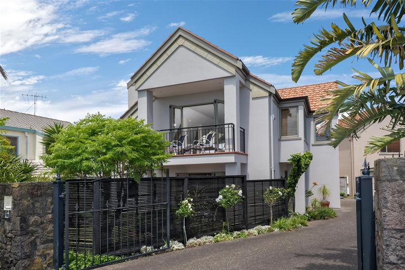 1A MacLeans Road, Bucklands Beach, Auckland - Carousel 20